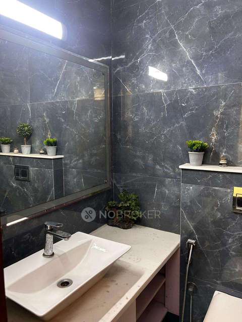 2 BHK Flat In D206 For Sale  In Lajpat Nagar