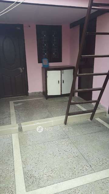 1 BHK House for Rent  In Sector 15