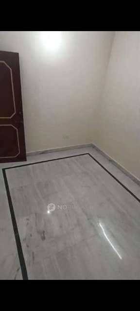 1 BHK Flat In Infront Of Pocket C  for Rent  In Siddharth Nagar 