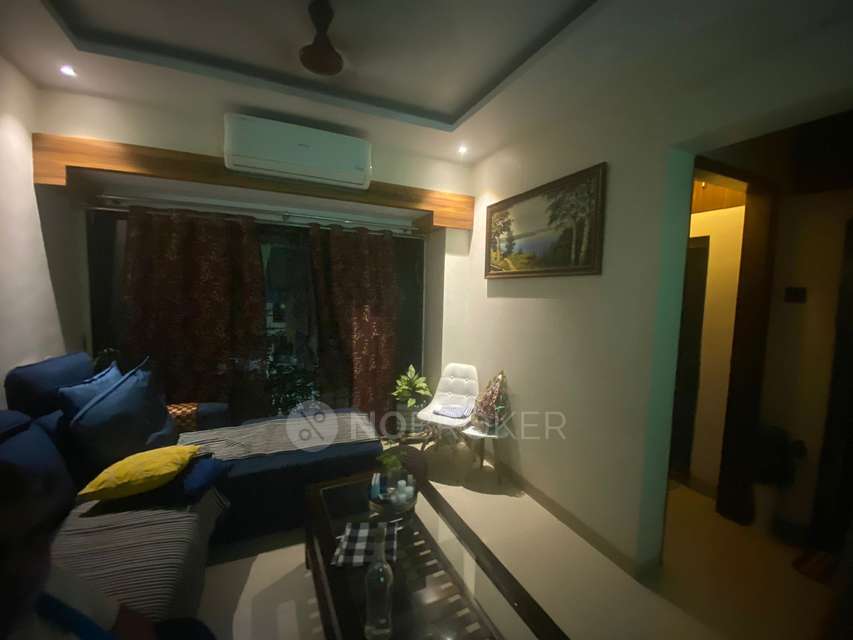 1 BHK Flat In Shiv Aradhana Malad West For Sale  In Malad West