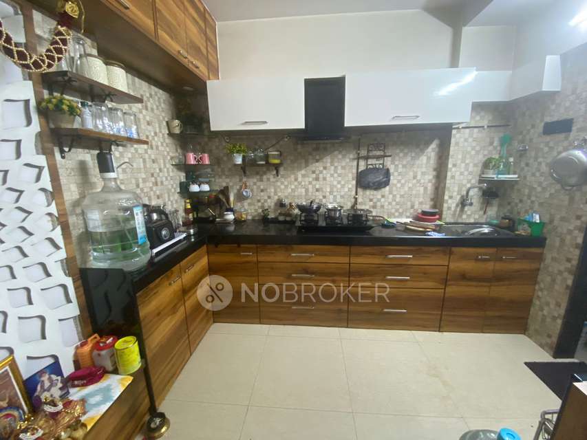 1 BHK Flat In Shiv Aradhana Malad West For Sale  In Malad West