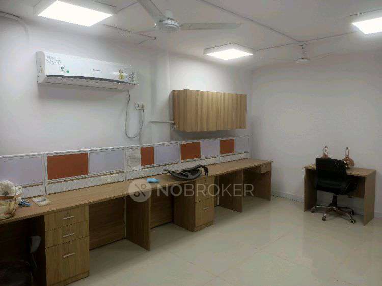 Office Space in Mayur Vihar, Delhi for Rent 