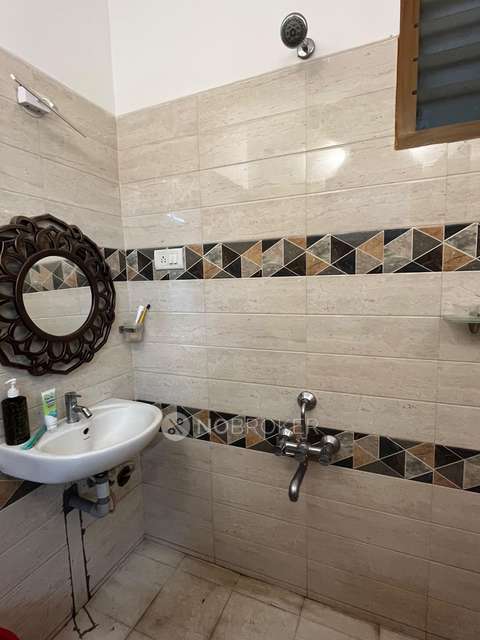 4 BHK Flat In Sudhrara Nivas Apartment For Sale  In Kodambakkam