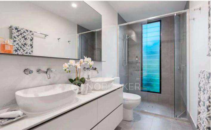 2 BHK Flat In Arunis 19 Degree North For Sale  In Santacruz West