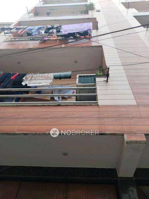 2 BHK Flat In Gali No  9 Chanakya Place for Rent  In Janakpuri