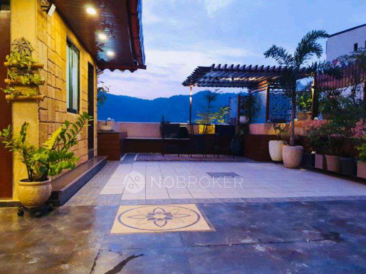 4+ BHK Flat In Duplex  Pent House With Terrace For Sale  In Utsav Chowk