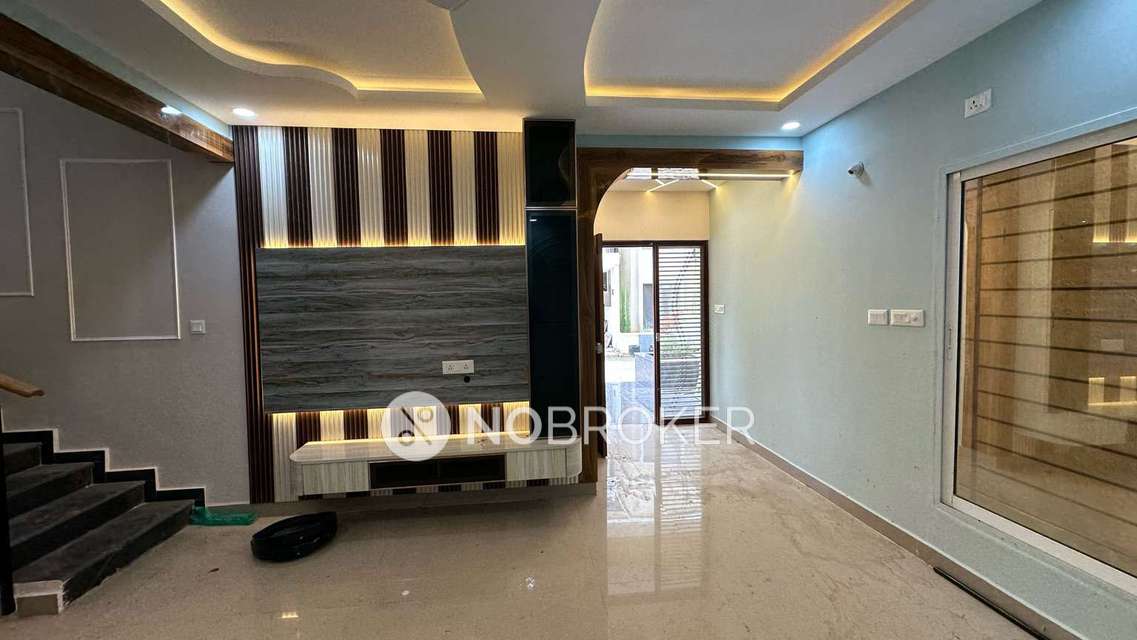 4 BHK Villa In Aratt Amora Park View For Sale  In Lingapura