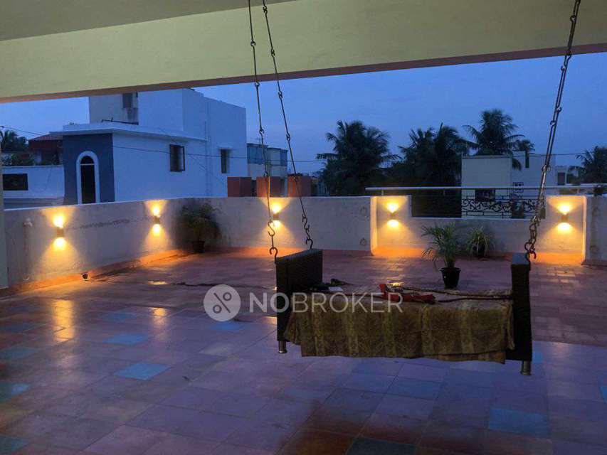 4 BHK Flat In Radha Krishnan Apartment  For Sale  In Valasaravakkam