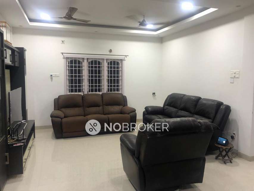 4 BHK Flat In Radha Krishnan Apartment  For Sale  In Valasaravakkam