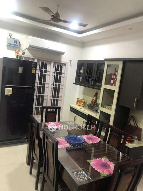 4 BHK Flat In Radha Krishnan Apartment  For Sale  In Valasaravakkam