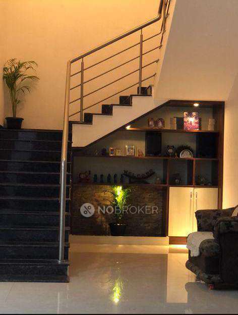 4 BHK Flat In Radha Krishnan Apartment  For Sale  In Valasaravakkam