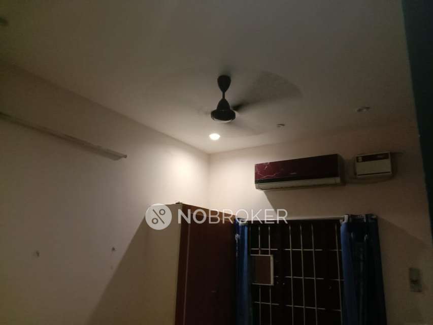 4+ BHK House For Sale  In Moulivakkam