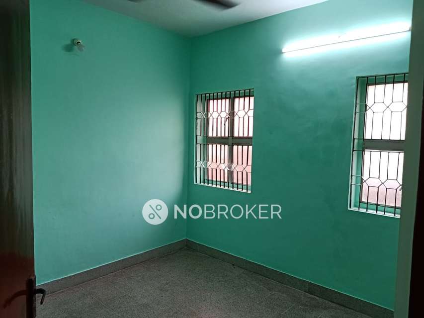 2 BHK Flat In Zenith Plaza, Ambattur For Sale  In Ambattur