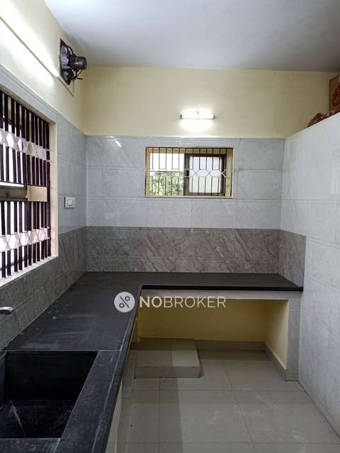 2 BHK Flat In Zenith Plaza, Ambattur For Sale  In Ambattur