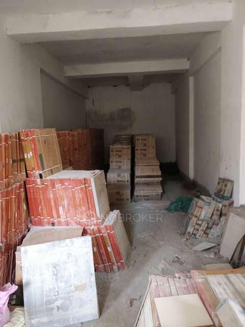 Shop in Sector 74, Noida for Rent 