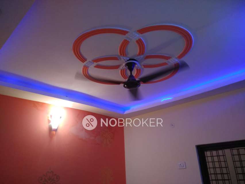 1 BHK Flat For Sale  In Jhilmil Colony