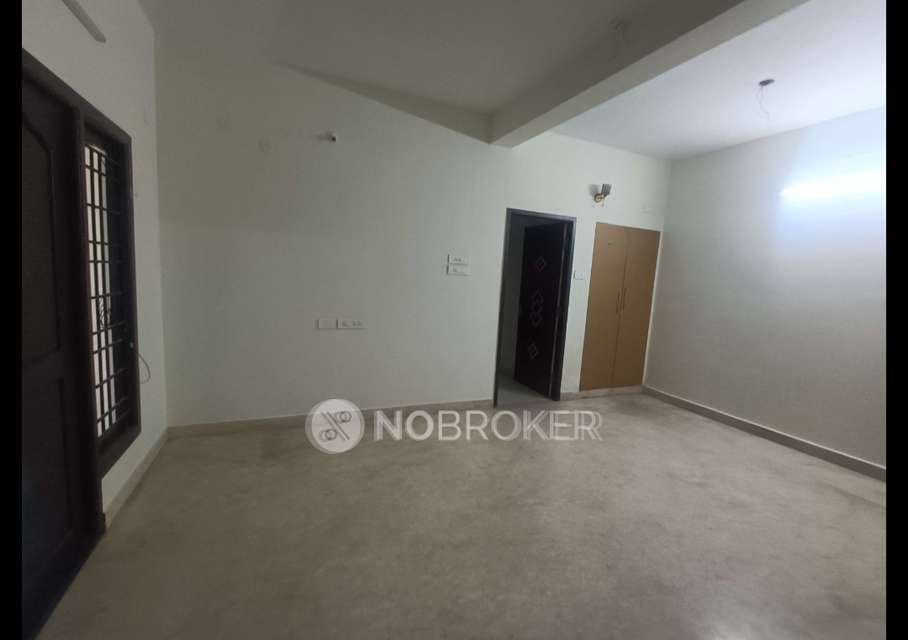 3 BHK Flat In Sasi Flats for Rent  In Thoraipakkam ( No Lift )