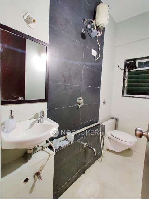 3 BHK Flat In Mantri Serene For Sale  In Goregaon East