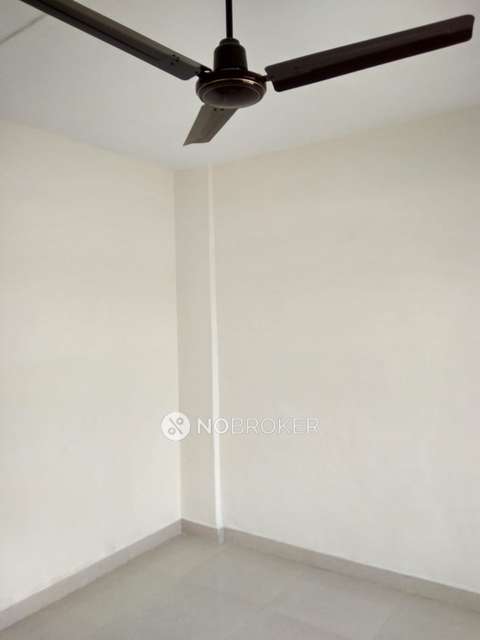 2 BHK Flat In Suyog Sahakari Society For Sale  In Kasba Peth