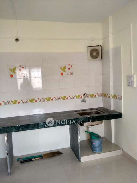 2 BHK Flat In Suyog Sahakari Society For Sale  In Kasba Peth