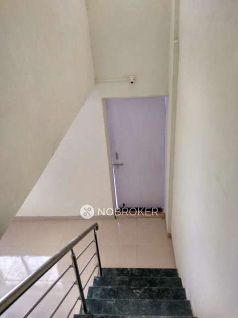 2 BHK Flat In Suyog Sahakari Society For Sale  In Kasba Peth