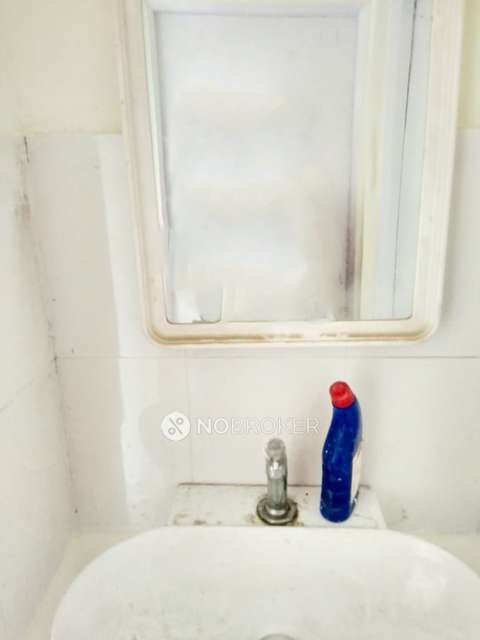 2 BHK Flat In Suyog Sahakari Society For Sale  In Kasba Peth