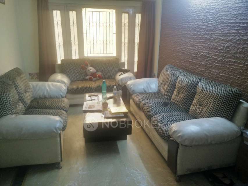 2 BHK Flat In Niho Scottish Gardens for Rent  In Delhi Public School Indirapuram