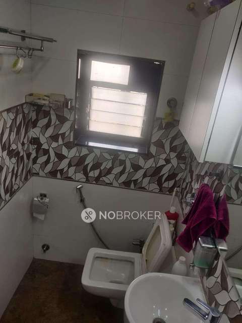 2 BHK Flat In Vikas Towers  For Sale  In Andheri East