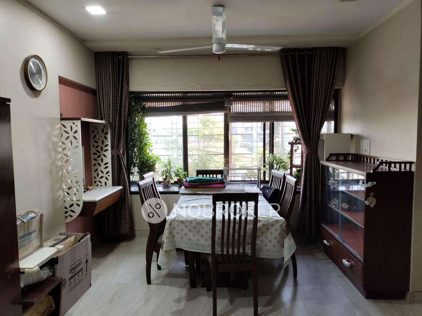 2 BHK Flat In Vikas Towers  For Sale  In Andheri East