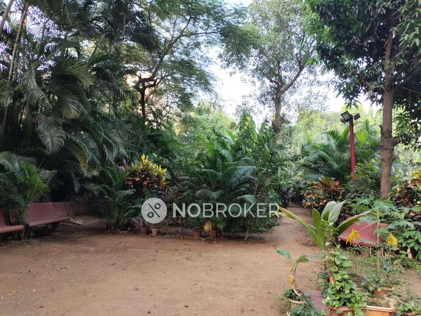 2 BHK Flat In Vikas Towers  For Sale  In Andheri East