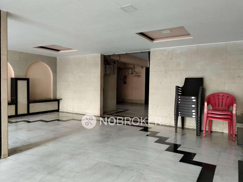 2 BHK Flat In Vikas Towers  For Sale  In Andheri East