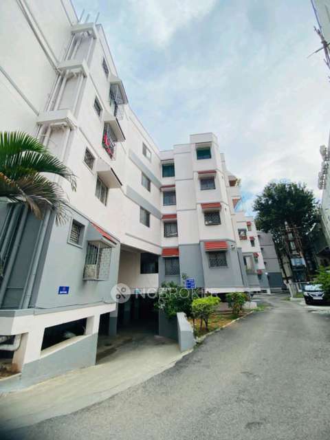 2 BHK Flat In Pavani Residency, Pavani Residency For Sale  In Yelahanka