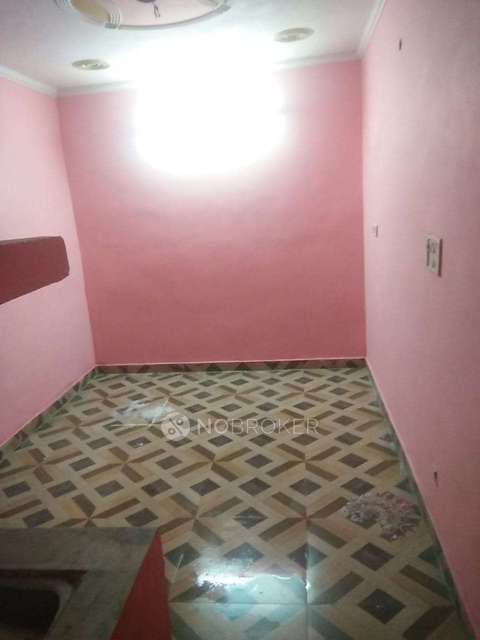 4+ BHK Flat For Sale  In J Block Mangolpuri