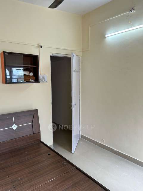 1 BHK Flat In Om Ganesh Housing Society For Sale  In Budhwar Peth