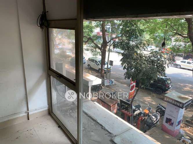 Shop in Aundh, Pune for sale 