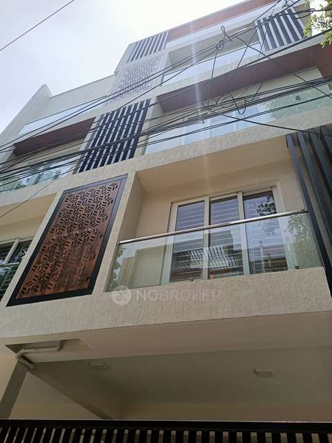 2 BHK Flat In  Chakra Apartment For Sale  In Virugambakkam