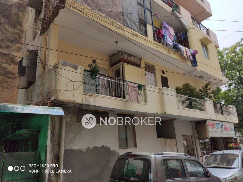 2 BHK Flat In Everest Apartment For Sale  In Kalkaji Extension