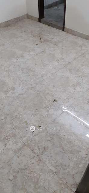 2 BHK Flat In Standalone Building  For Sale  In Pitam Pura