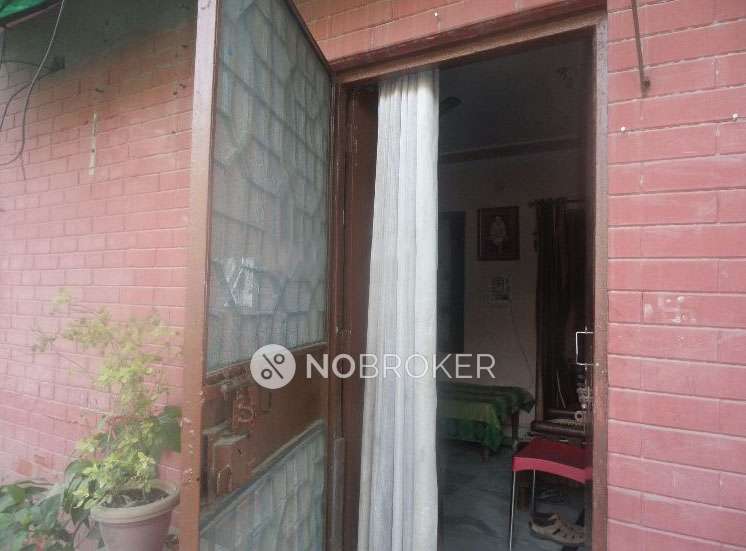 1 BHK Flat In Udaygiri Apartment 2, Sector 34 For Sale  In Sector 34