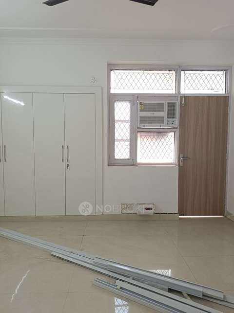 3 BHK Flat In Sushant Lok 1, Sector 43 for Rent  In Sector 43
