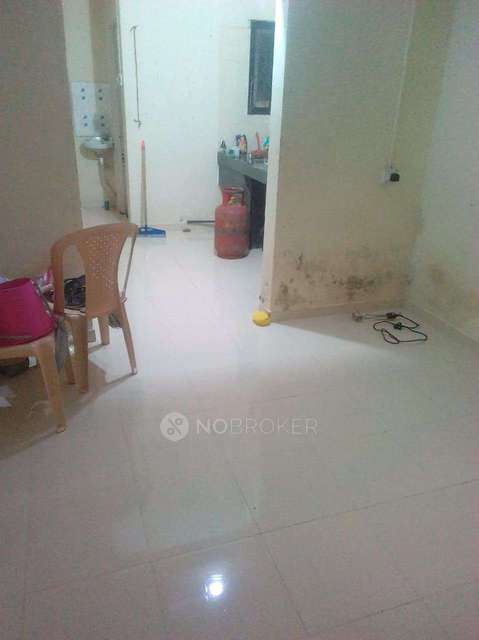 Shared Room for Female In 1 BHK  In Dattawadi