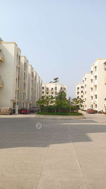 1 BHK Flat In Peninsula Address One for Rent  In Gahunje