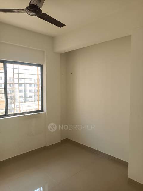 1 BHK Flat In Peninsula Address One for Rent  In Gahunje
