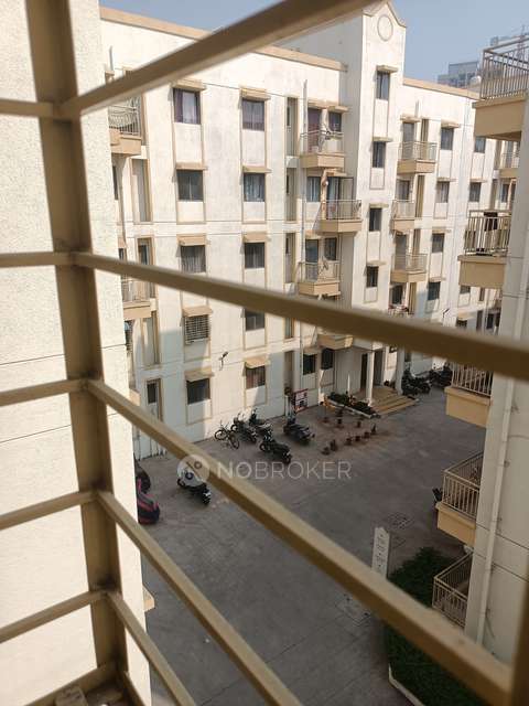 1 BHK Flat In Peninsula Address One for Rent  In Gahunje