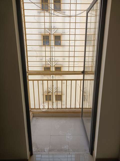 1 BHK Flat In Peninsula Address One for Rent  In Gahunje