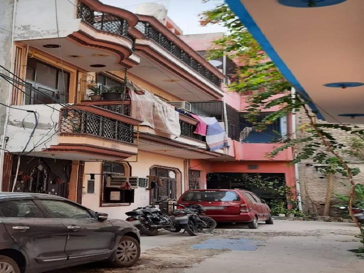 Independent House Burari Without Brokerage Semifurnished 3 BHK Flat
