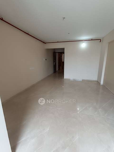 2 BHK Flat In Triumph Siddhivinayak Chs Ltd For Sale  In Borivali East