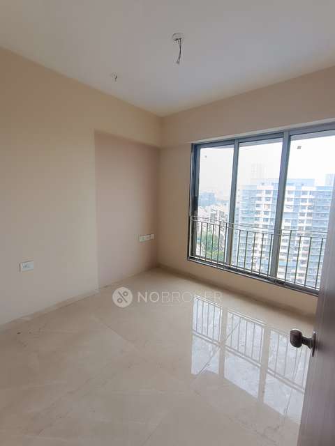 2 BHK Flat In Triumph Siddhivinayak Chs Ltd For Sale  In Borivali East