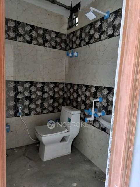 2 BHK Flat In Devaraj Apartment For Sale  In Sector 49