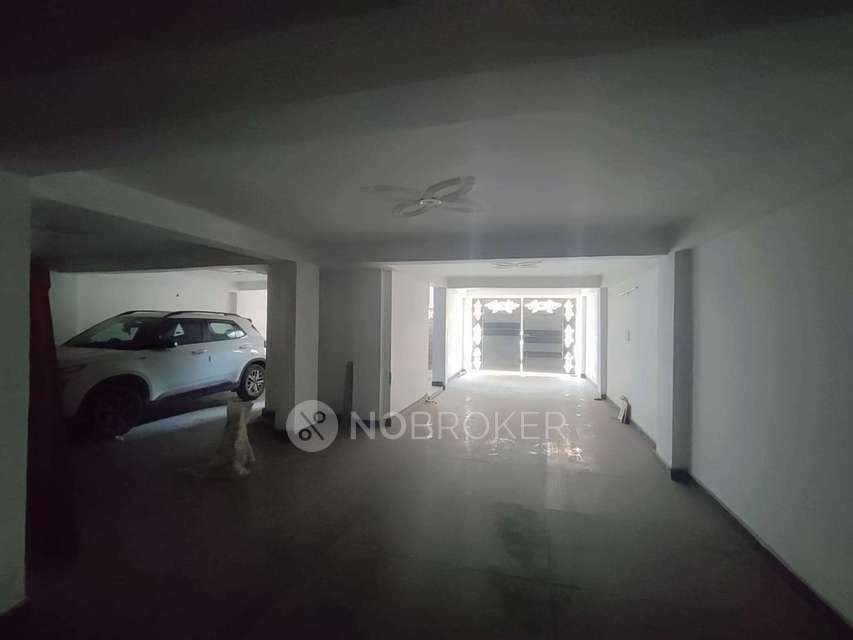 2 BHK Flat In Prabal Mansion  For Sale  In Pandav Nagar